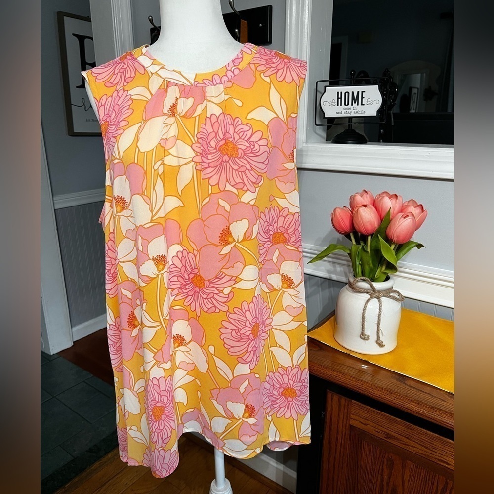 Nwt-DR2 Women’s Top